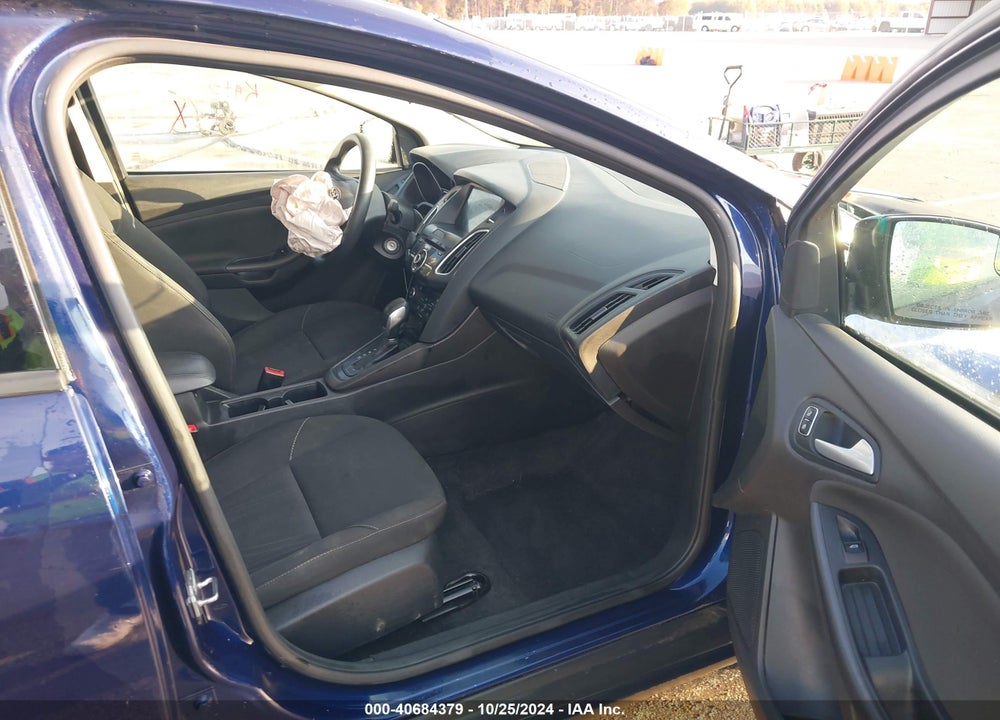 2017 FORD FOCUS SEL VIN: 1FADP3H23HL307148