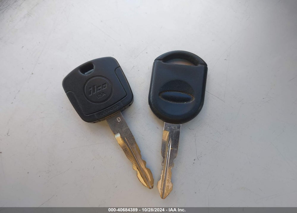 2009 FORD FOCUS SES VIN: 1FAHP36N49W130303