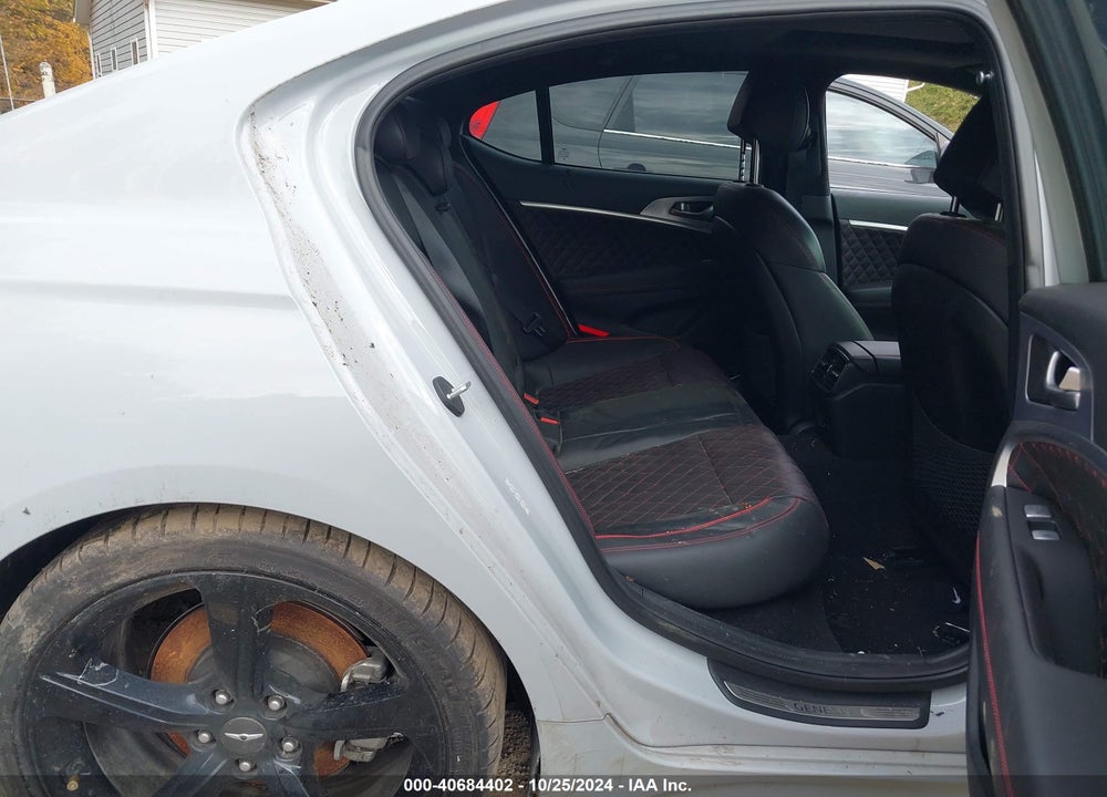 2019 GENESIS G70 VIN: KMTG44LA9KU037818