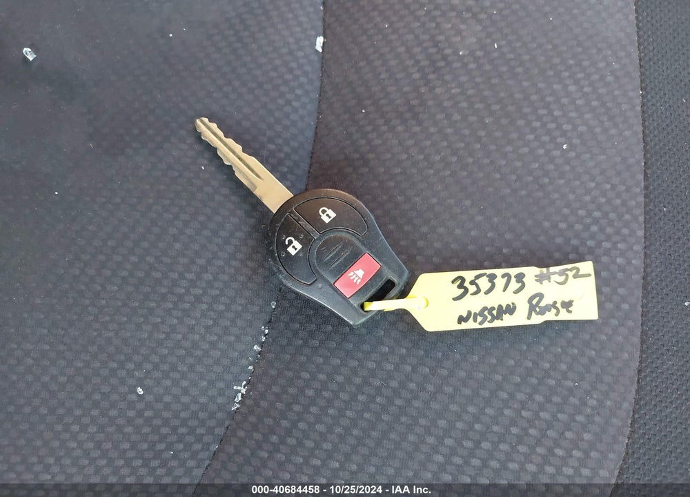 2013 NISSAN ROGUE S VIN: JN8AS5MT8DW518509