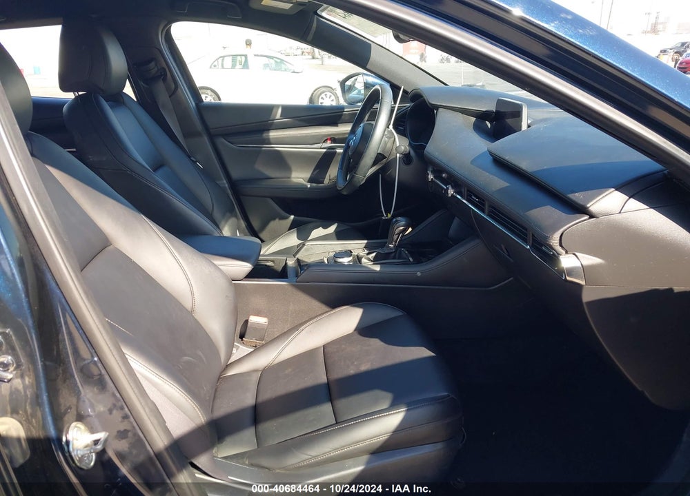 2019 MAZDA 3 VIN: JM1BPAJM0K1119241