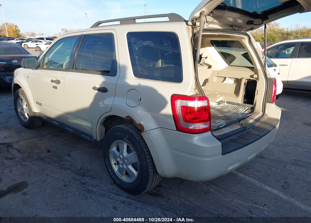 2008 FORD ESCAPE XLT VIN: 1FMCU03118KA51461