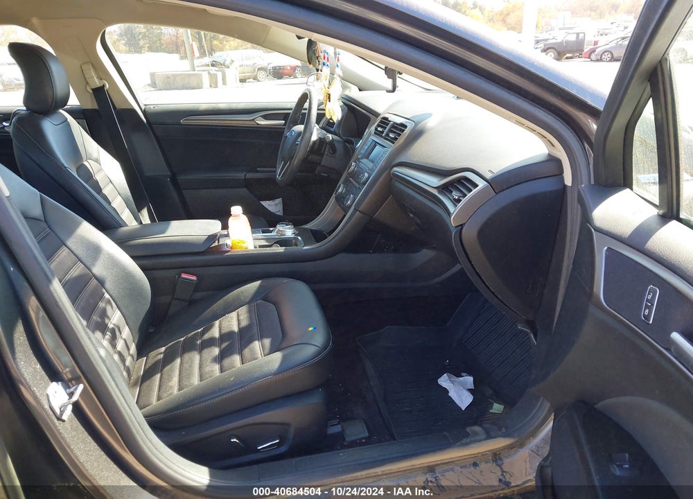 2017 FORD FUSION SE VIN: 3FA6P0HD8HR297985