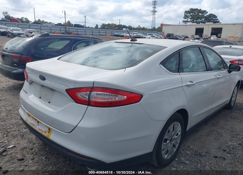 2013 FORD FUSION S VIN: 3FA6P0G71DR127957