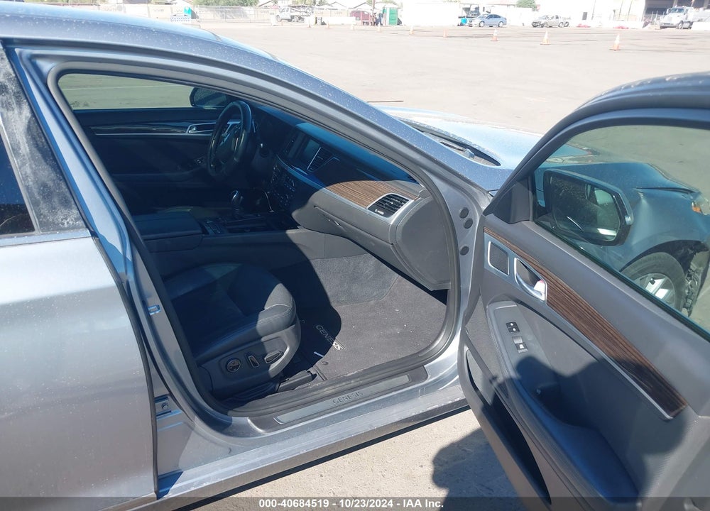 2015 HYUNDAI GENESIS 3.8 VIN: KMHGN4JE2FU030213