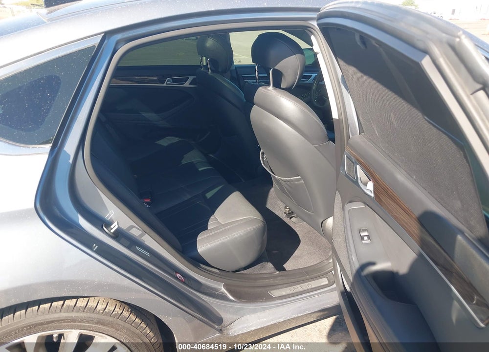 2015 HYUNDAI GENESIS 3.8 VIN: KMHGN4JE2FU030213