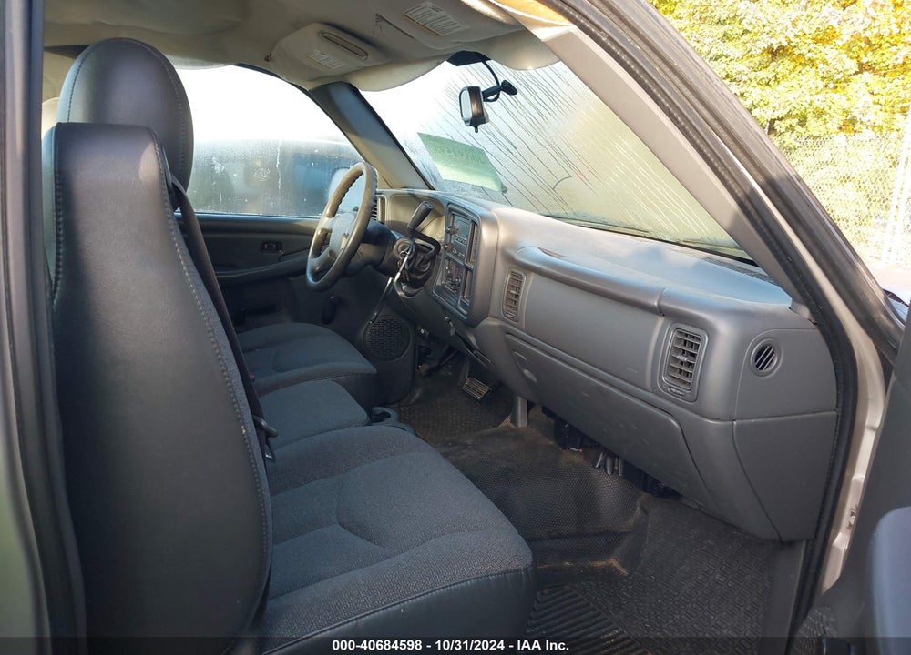 2005 CHEVROLET SILVERADO 1500 WORK TRUCK VIN: 1GCEC14X55Z271715