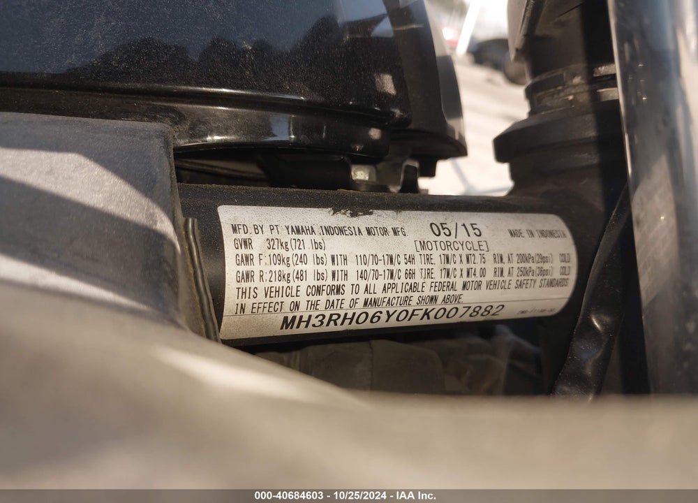 2015 YAMAHA YZFR3 VIN: MH3RH06Y0FK007882