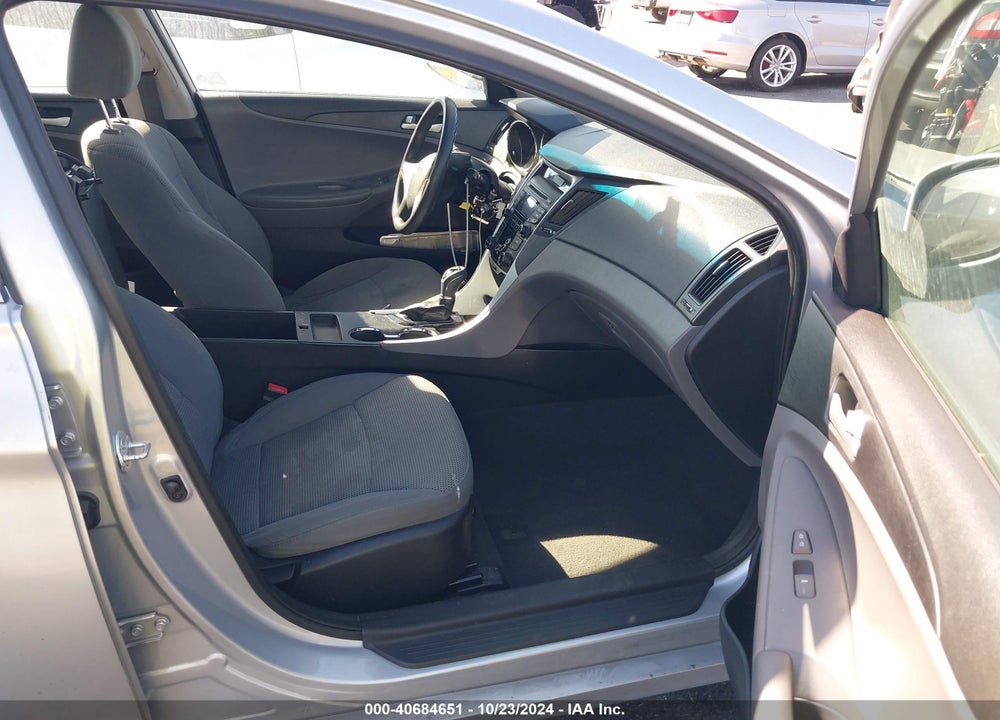 2013 HYUNDAI SONATA GLS VIN: 5NPEB4AC3DH722782