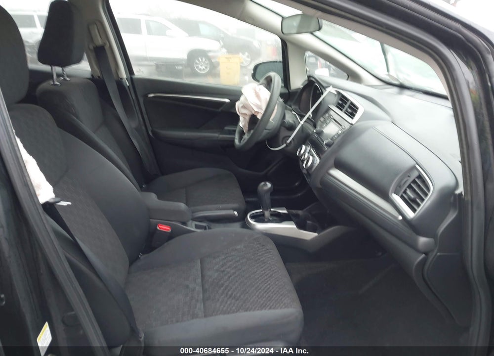 2015 HONDA FIT LX VIN: 3HGGK5H5XFM786869