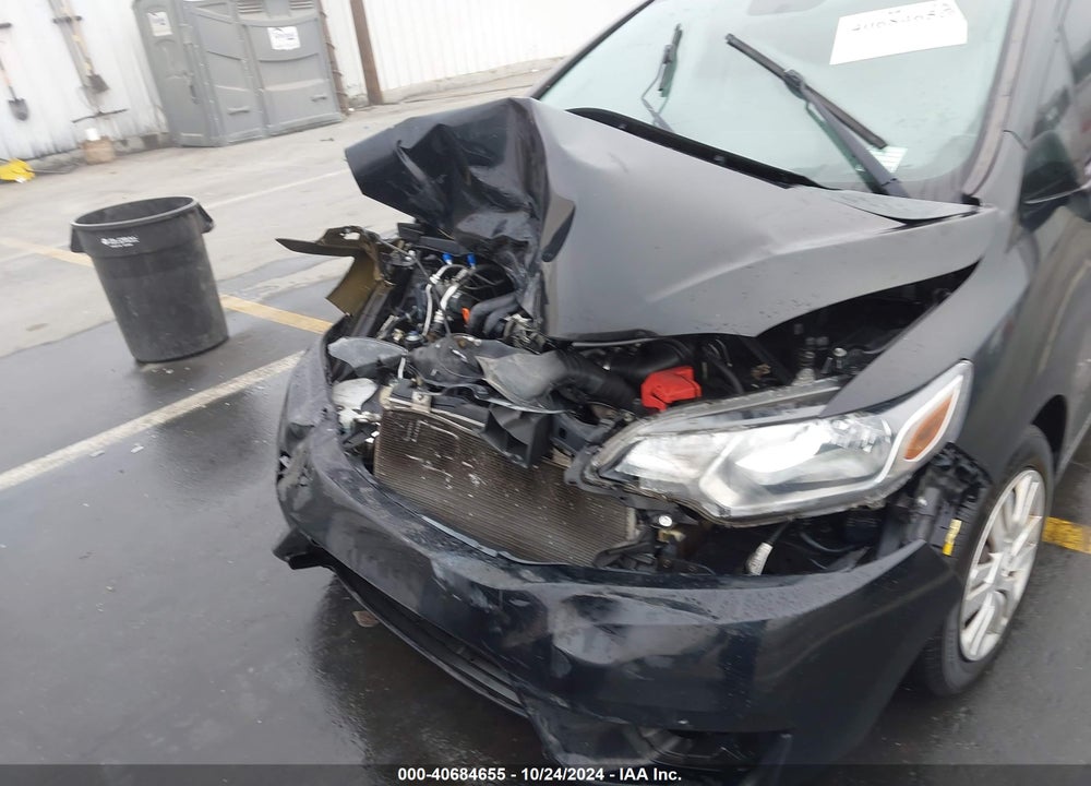 2015 HONDA FIT LX VIN: 3HGGK5H5XFM786869