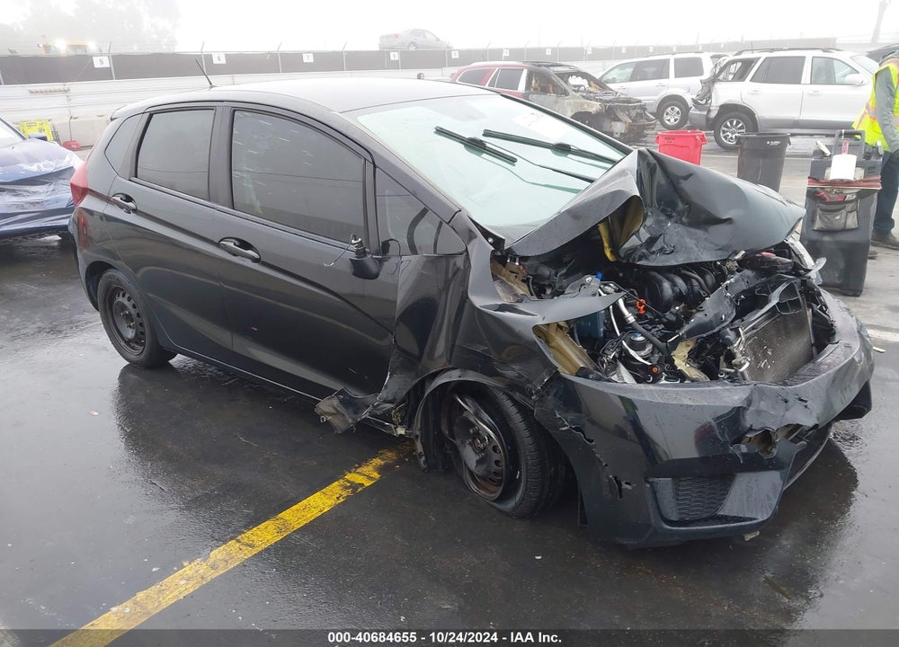 2015 HONDA FIT LX VIN: 3HGGK5H5XFM786869