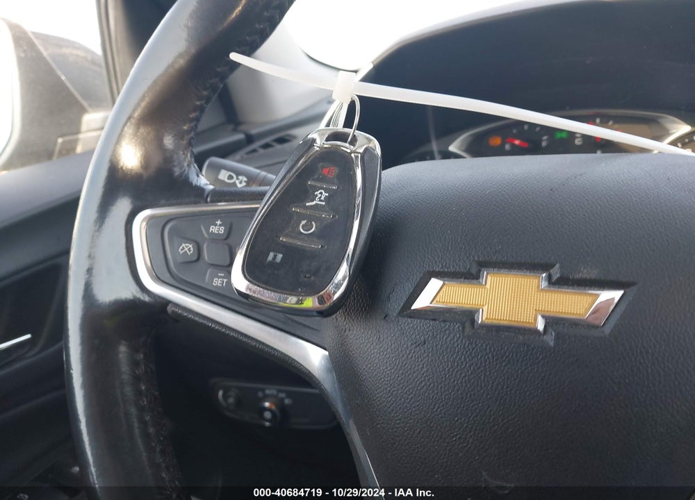 2019 CHEVROLET EQUINOX LT VIN: 2GNAXVEX2K6195362