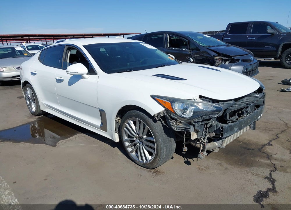 2018 KIA STINGER VIN: KNAE15LA0J6034150