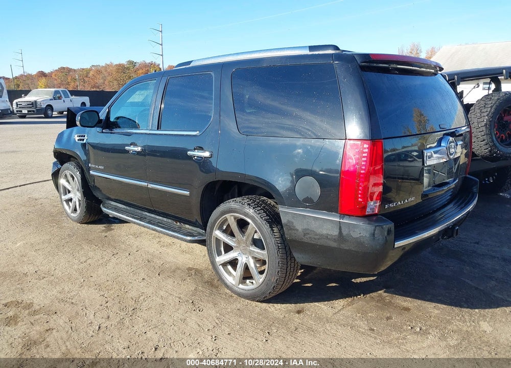 2007 CADILLAC ESCALADE STANDARD VIN: 1GYFK63817R318637