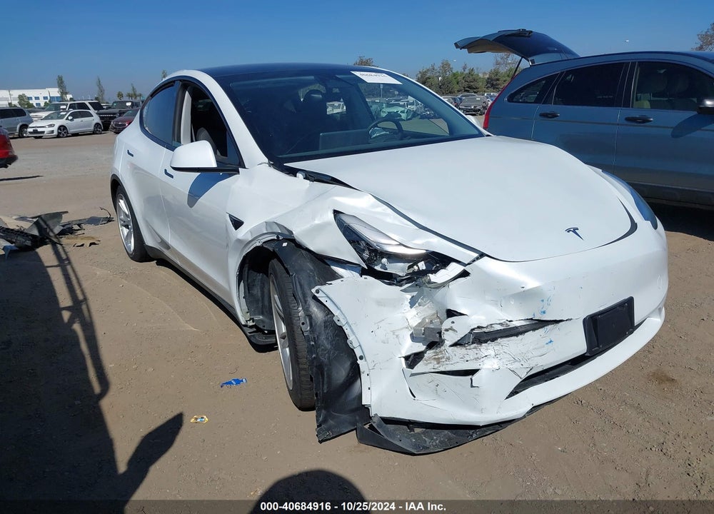 2023 TESLA MODEL Y AWD/LONG RANGE DUAL MOTOR ALL-WHEEL DRIVE VIN: 7SAYGDEE2PA043549