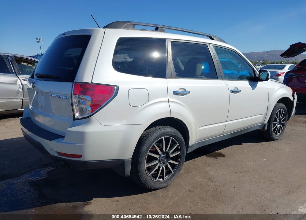 2012 SUBARU FORESTER 2.5X PREMIUM VIN: JF2SHBDC7CH415468