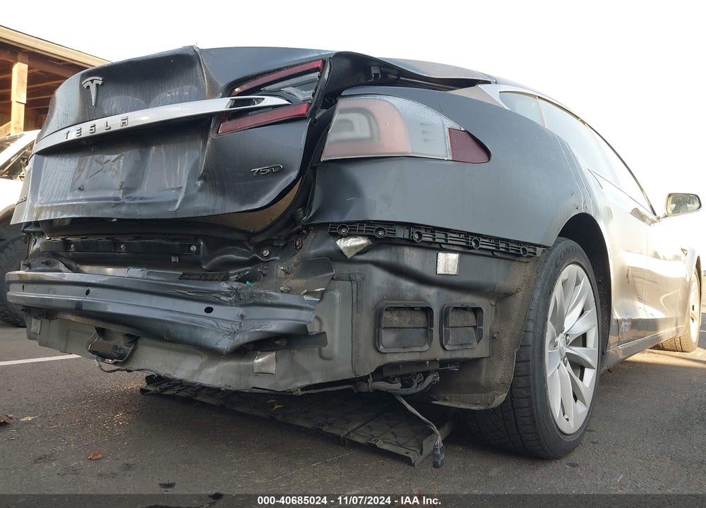 2017 TESLA MODEL S VIN: 5YJSA1E29HF180372