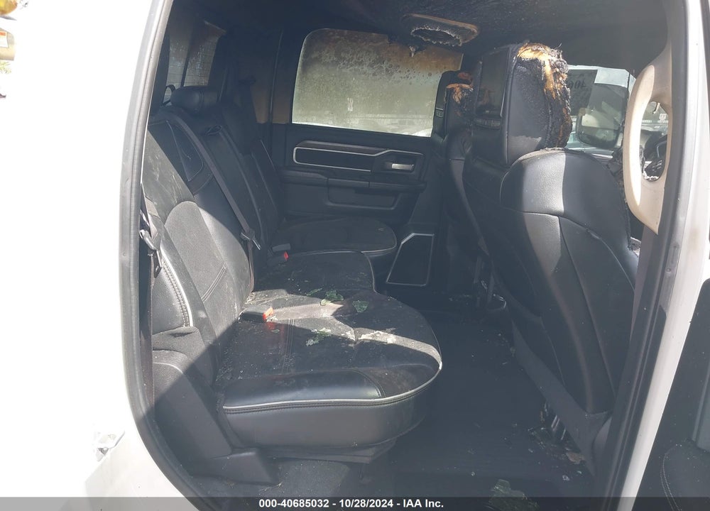 2019 RAM 3500 LAIE  4X4 8' BOX VIN: 3C63RRJL1KG715472