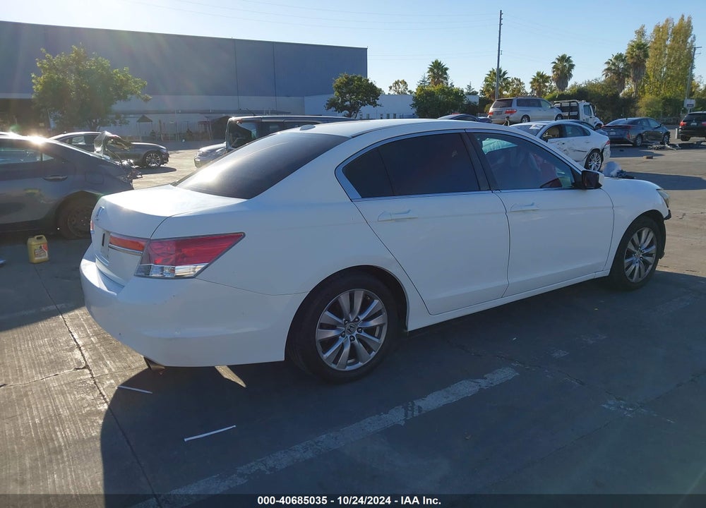 2012 HONDA ACCORD 2.4 EX-L VIN: 1HGCP2F82CA215803