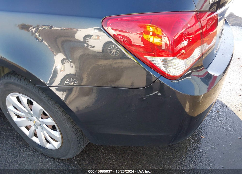 2011 CHEVROLET CRUZE LS VIN: 1G1PC5SH1B7169601