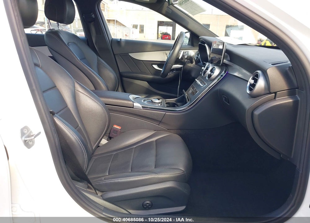 2021 MERCEDES-BENZ C 300 SEDAN VIN: W1KWF8DB1MR614095