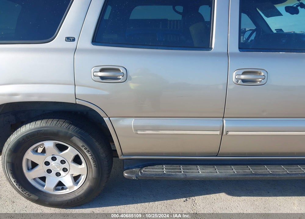 2001 CHEVROLET TAHOE LT VIN: 1GNEC13T41R122082