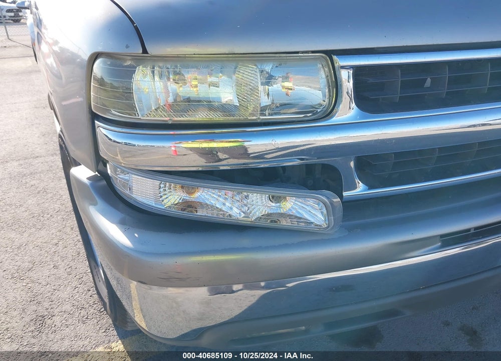 2001 CHEVROLET TAHOE LT VIN: 1GNEC13T41R122082