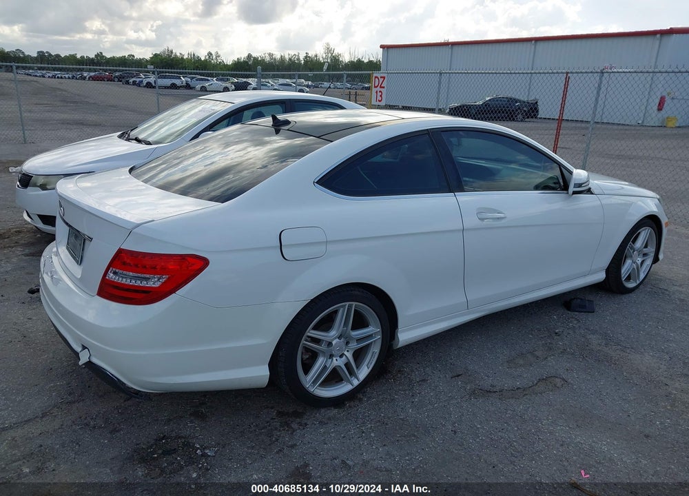 2014 MERCEDES-BENZ C 250 VIN: WDDGJ4HB6EG191551