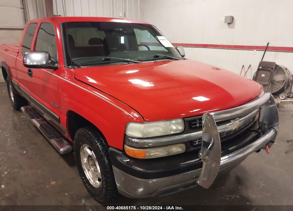 2001 CHEVROLET SILVERADO 1500 LS VIN: 2GCEK19T311306859