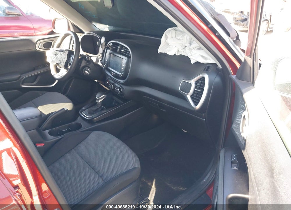 2021 KIA SOUL LX VIN: KNDJ23AU7M7791027
