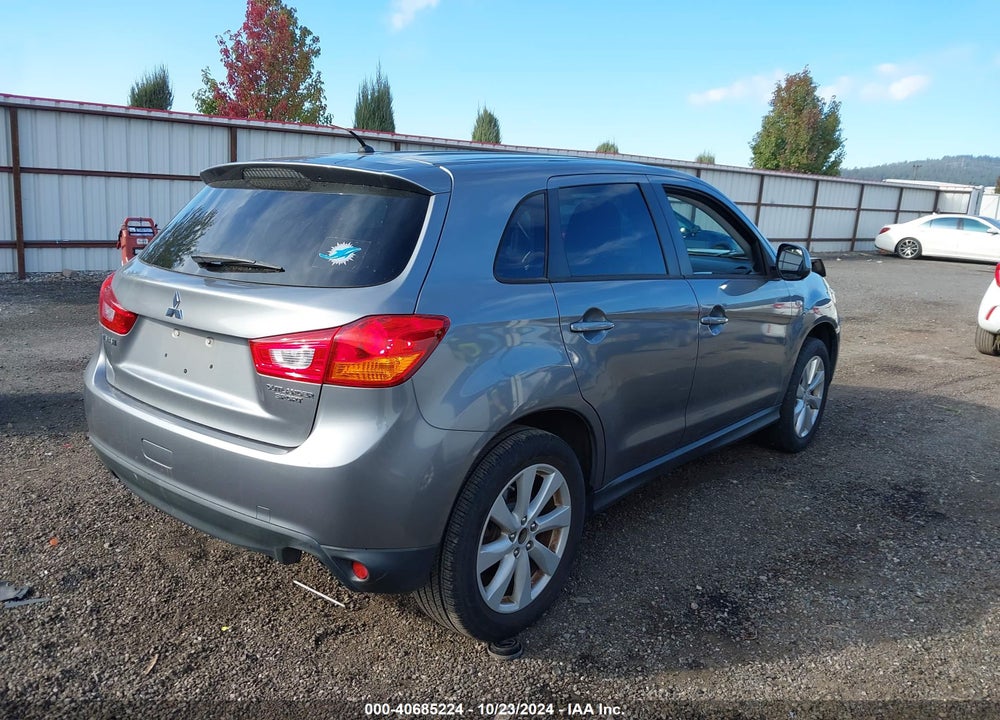 2015 MITSUBISHI OUTLANDER SPORT ES VIN: 4A4AP3AU5FE046690
