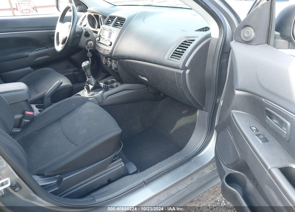 2015 MITSUBISHI OUTLANDER SPORT ES VIN: 4A4AP3AU5FE046690