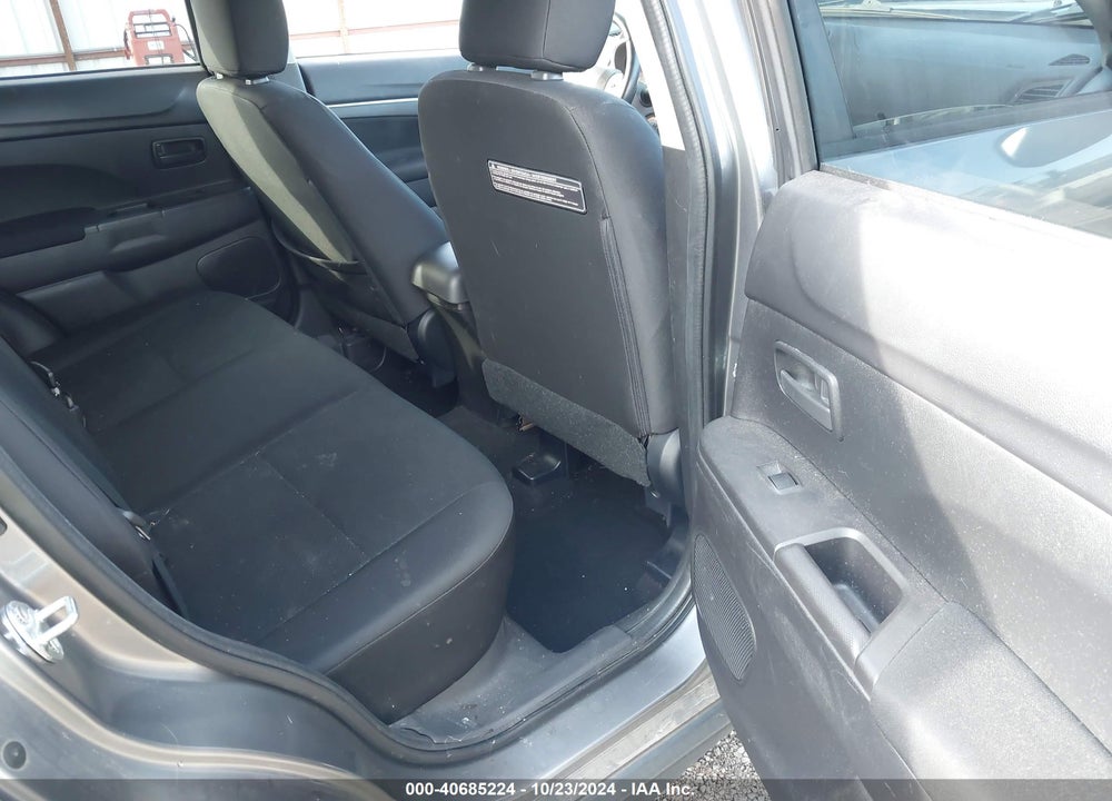 2015 MITSUBISHI OUTLANDER SPORT ES VIN: 4A4AP3AU5FE046690