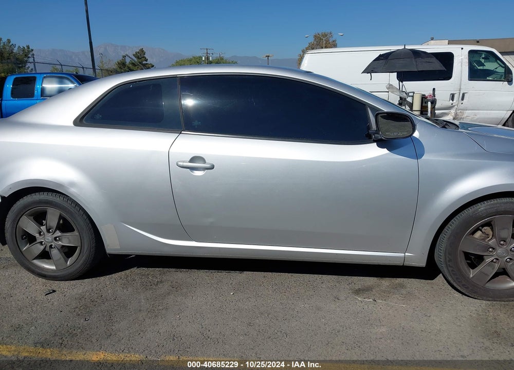 2011 KIA FORTE KOUP EX VIN: KNAFU6A20B5418174