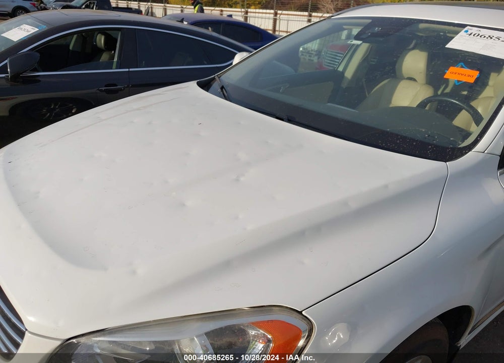 2016 VOLVO XC60 T5 DRIVE-E PREMIER VIN: YV440MDK2G2914038