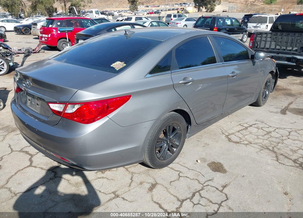 2013 HYUNDAI SONATA GLS VIN: 5NPEB4AC1DH804414