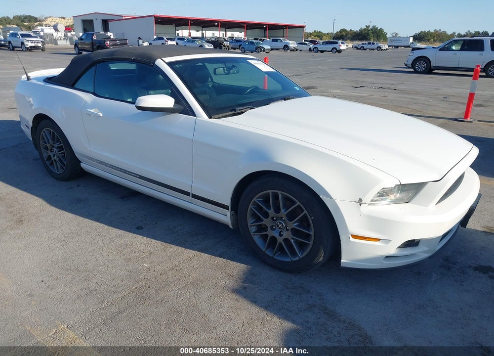2013 FORD MUSTANG V6 PREMIUM VIN: 1ZVBP8EM3D5220768