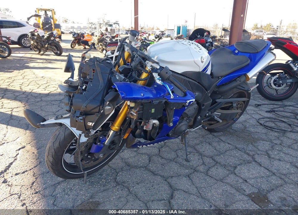 2014 YAMAHA YZFR1 C VIN: JYARN23Y3EA004255