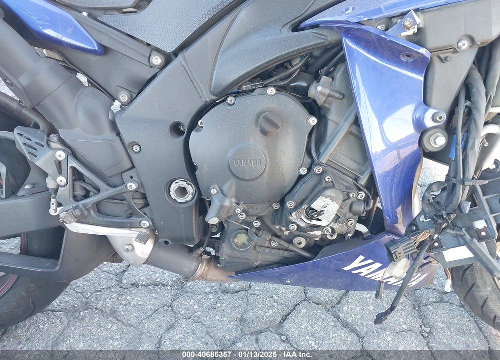 2014 YAMAHA YZFR1 C VIN: JYARN23Y3EA004255