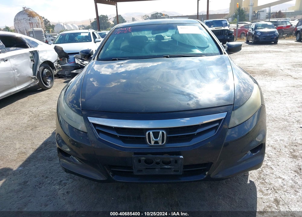 2011 HONDA ACCORD 2.4 EX-L VIN: 1HGCS1B81BA010552