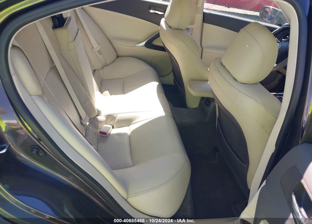 2010 LEXUS IS 250 VIN: JTHCF5C21A5039687