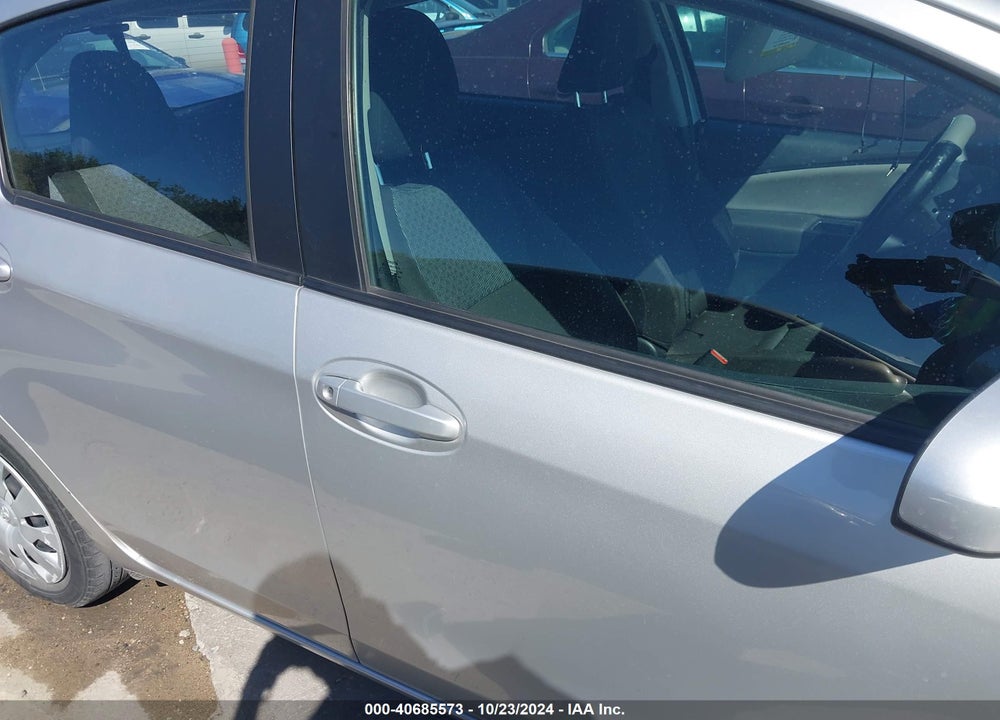 2017 TOYOTA YARIS L VIN: VNKKTUD30HA085169