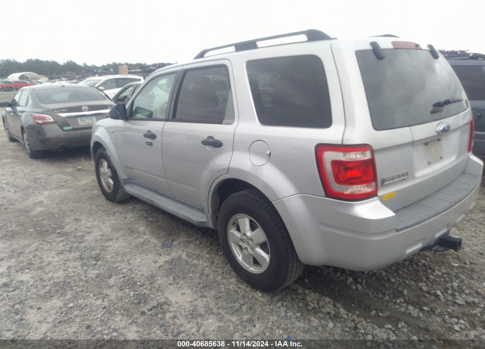2008 FORD ESCAPE XLT VIN: 1FMCU03108KB48988