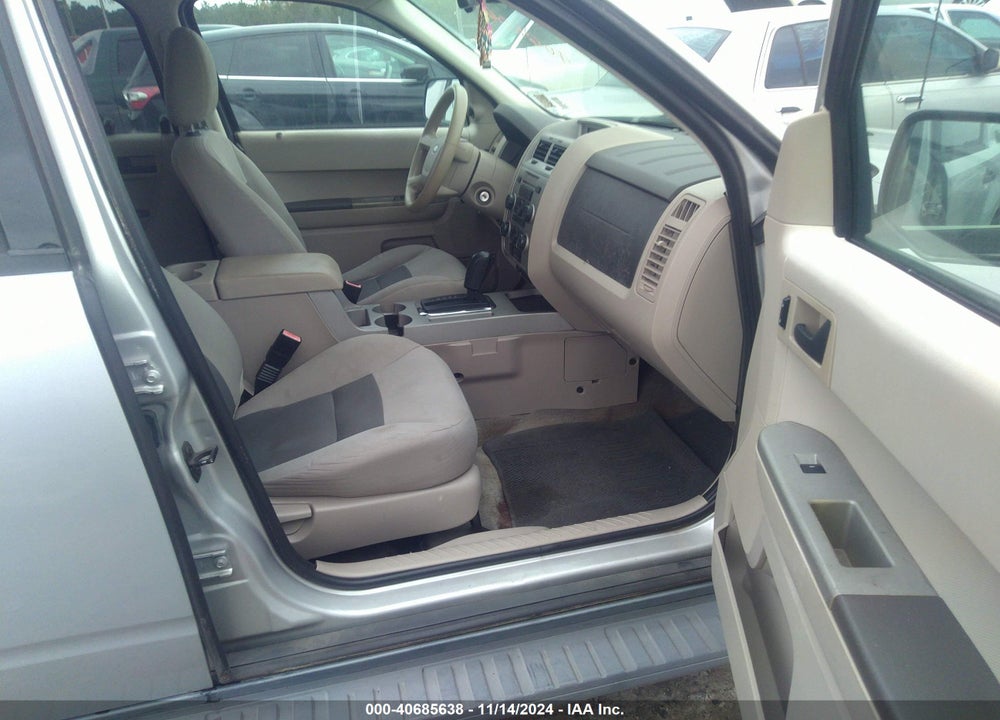 2008 FORD ESCAPE XLT VIN: 1FMCU03108KB48988