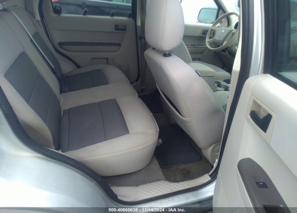 2008 FORD ESCAPE XLT VIN: 1FMCU03108KB48988
