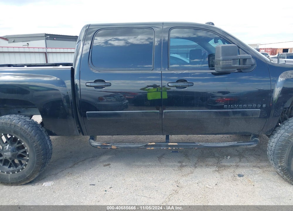 2008 CHEVROLET SILVERADO 1500 LT1 VIN: 3GCEC13JX8G286325