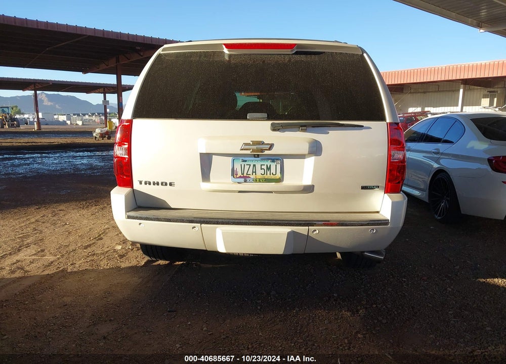 2010 CHEVROLET TAHOE LTZ VIN: 1GNUCCE03AR210681