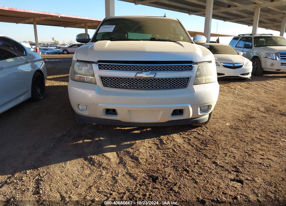 2010 CHEVROLET TAHOE LTZ VIN: 1GNUCCE03AR210681