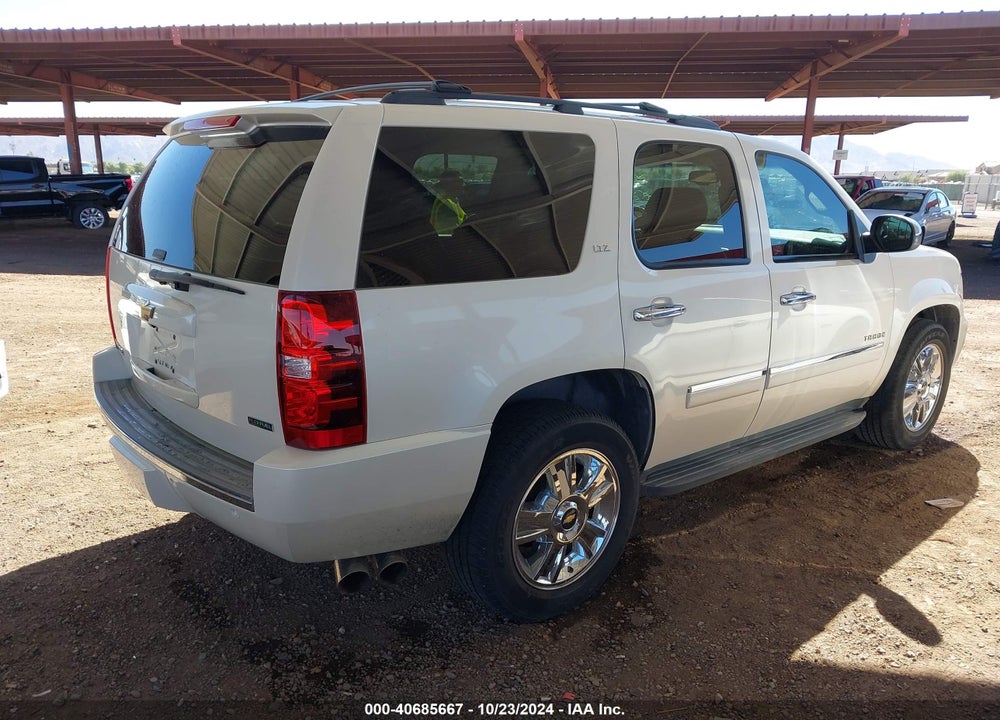 2010 CHEVROLET TAHOE LTZ VIN: 1GNUCCE03AR210681
